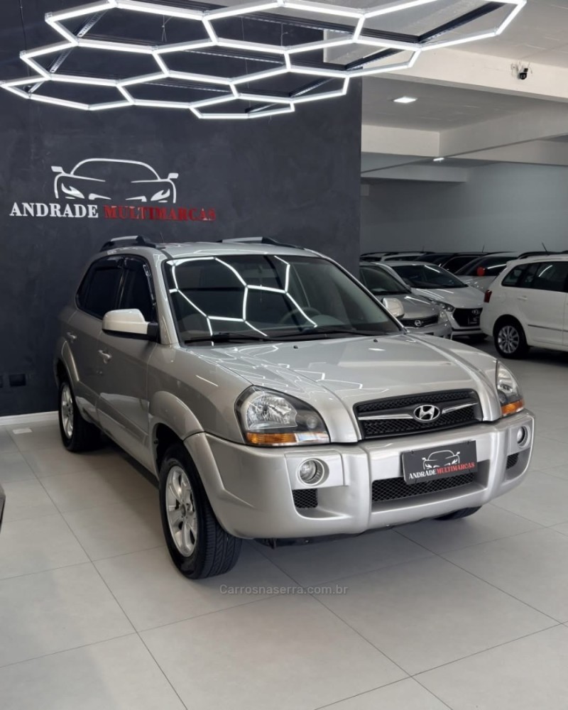 TUCSON 2.0 MPFI GL 16V 143CV 2WD GASOLINA 4P AUTOMÁTICO - 2010 - CAXIAS DO SUL