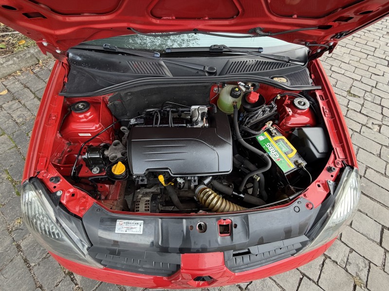 CLIO 1.0 CAMPUS 16V FLEX 4P MANUAL - 2011 - CAXIAS DO SUL