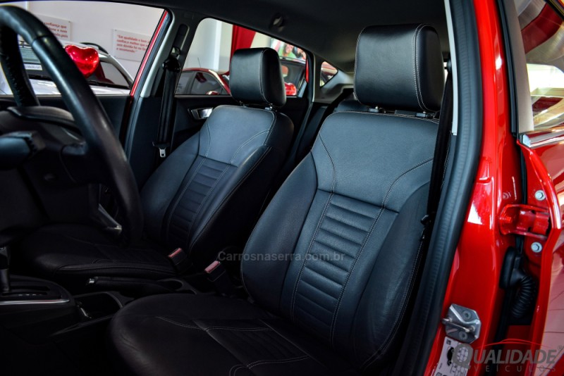 FIESTA 1.6 TITANIUM HATCH 16V FLEX 4P AUTOMÁTICO - 2017 - SANTA CRUZ DO SUL