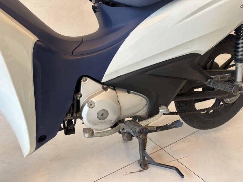 BIZ 125  - 2022 - CANELA