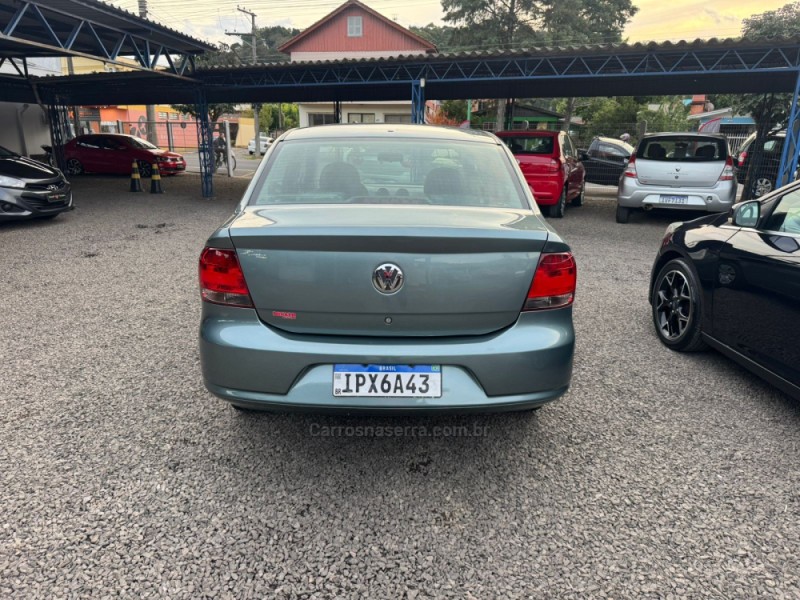 VOYAGE 1.0 MI 8V FLEX 4P MANUAL - 2010 - IGREJINHA