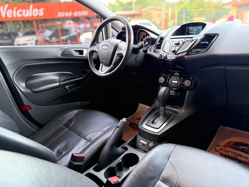 FIESTA 1.6 TITANIUM HATCH 16V FLEX 4P AUTOMÁTICO - 2016 - TRêS COROAS