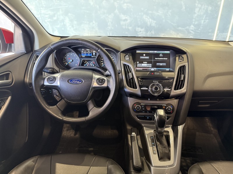 FOCUS 2.0 TITANIUM PLUS 16V FLEX 4P AUTOMÁTICO - 2015 - CAXIAS DO SUL