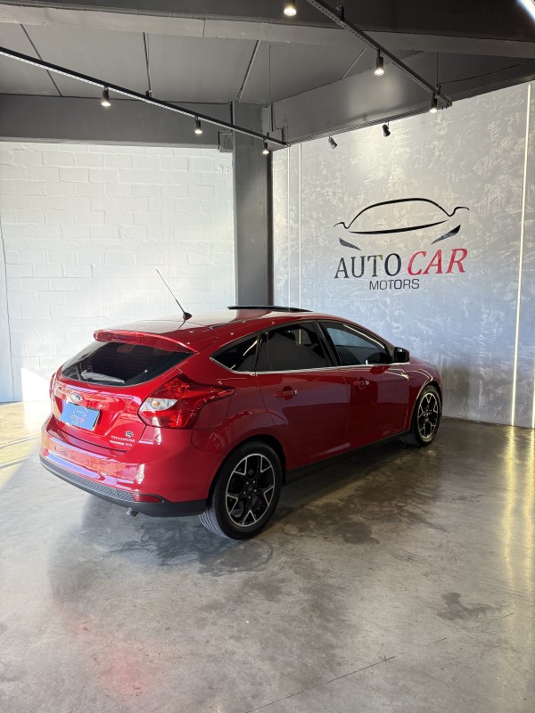 FOCUS 2.0 TITANIUM PLUS 16V FLEX 4P AUTOMÁTICO - 2015 - CAXIAS DO SUL