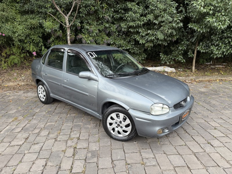 CORSA 1.6 MPFI GLS SEDAN 8V GASOLINA 4P MANUAL - 2001 - CAXIAS DO SUL