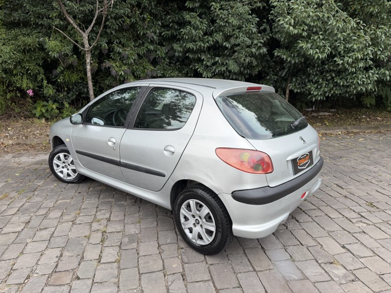 206 1.4 PRESENCE 8V FLEX 4P MANUAL - 2004 - CAXIAS DO SUL