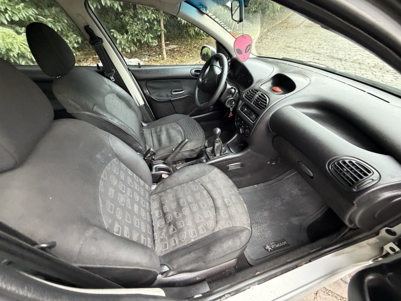 206 1.4 PRESENCE 8V FLEX 4P MANUAL - 2004 - CAXIAS DO SUL