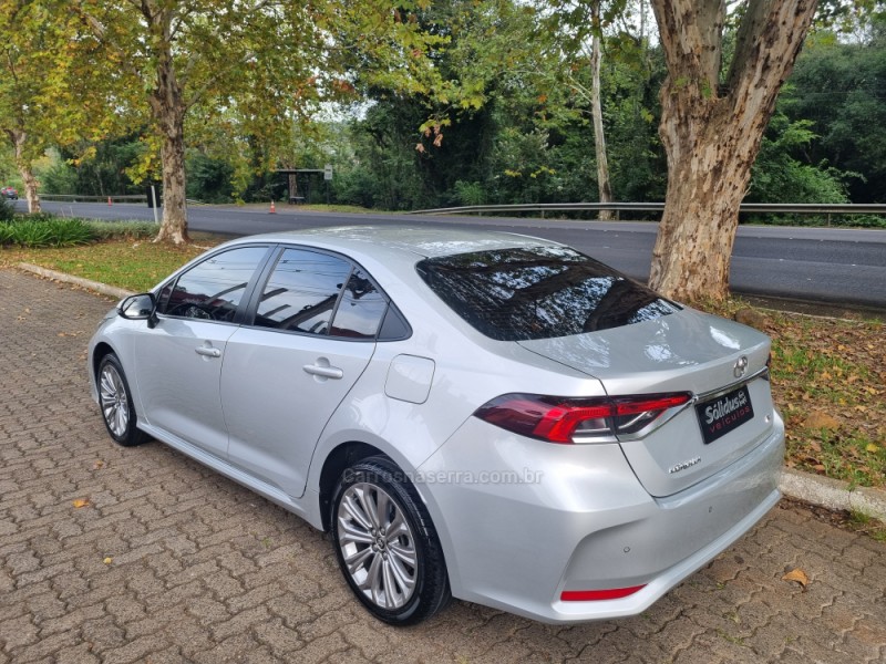 COROLLA 2.0 XEI 16V FLEX 4P AUTOMÁTICO - 2022 - DOIS IRMãOS