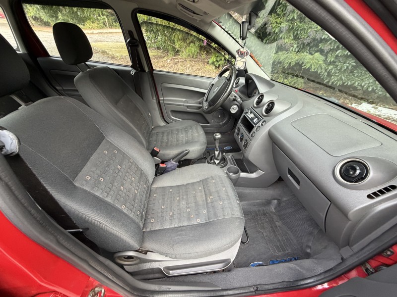 FIESTA 1.0 MPI PERSONNALITÉ 8V GASOLINA 4P MANUAL - 2003 - CAXIAS DO SUL