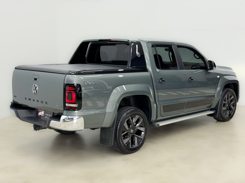 AMAROK 3.0 V6 EXTREME CD DIESEL 4X4 AT 4P AUTOMÁTICO - 2025 - CAXIAS DO SUL