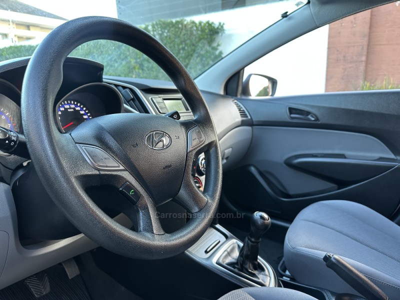 HB20S 1.0 COMFORT PLUS 12V FLEX 4P MANUAL - 2017 - SãO LEOPOLDO