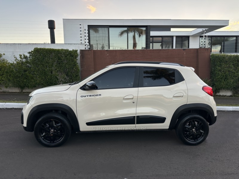 KWID 1.0 12V OUTSIDER FLEX 4P MANUAL - 2022 - SãO LEOPOLDO