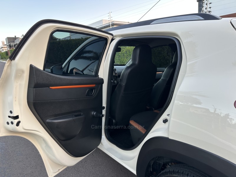 KWID 1.0 12V OUTSIDER FLEX 4P MANUAL - 2022 - SãO LEOPOLDO