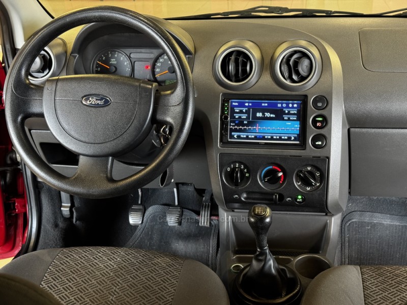 FIESTA 1.6 MPI 8V GASOLINA 4P MANUAL - 2007 - DOIS IRMãOS