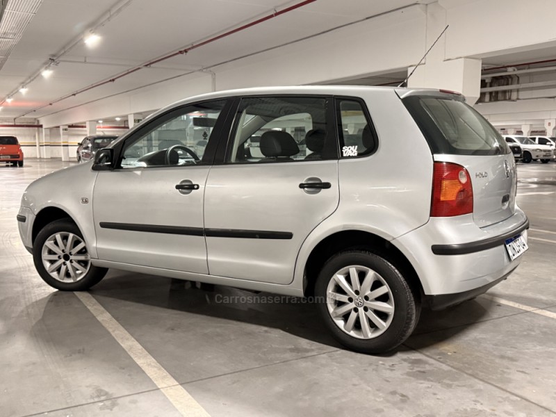 POLO 1.6 MI SÉRIE OURO 8V FLEX 4P MANUAL - 2004 - CAXIAS DO SUL