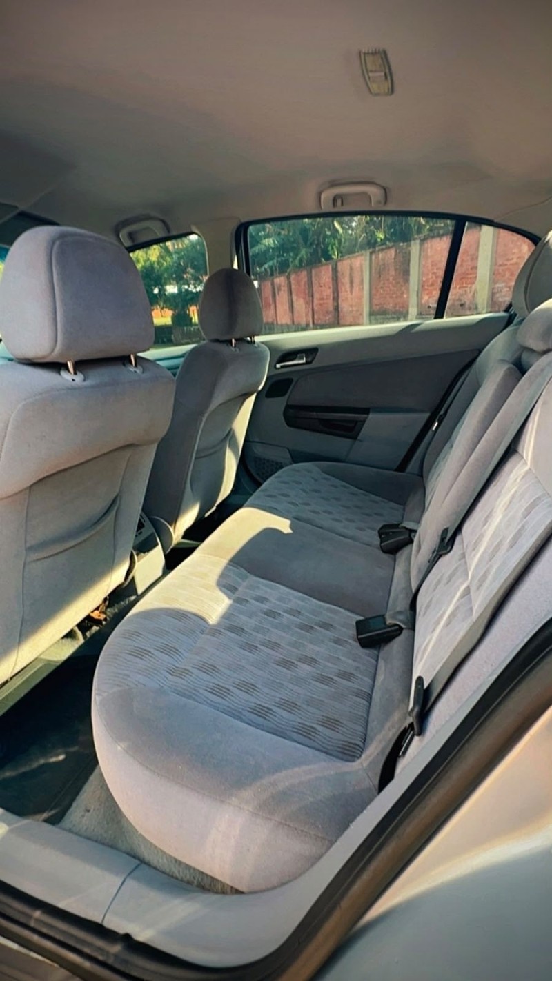 VECTRA 2.0 MPFI ELEGANCE 8V FLEX 4P AUTOMÁTICO - 2006 - SãO SEBASTIãO DO CAí