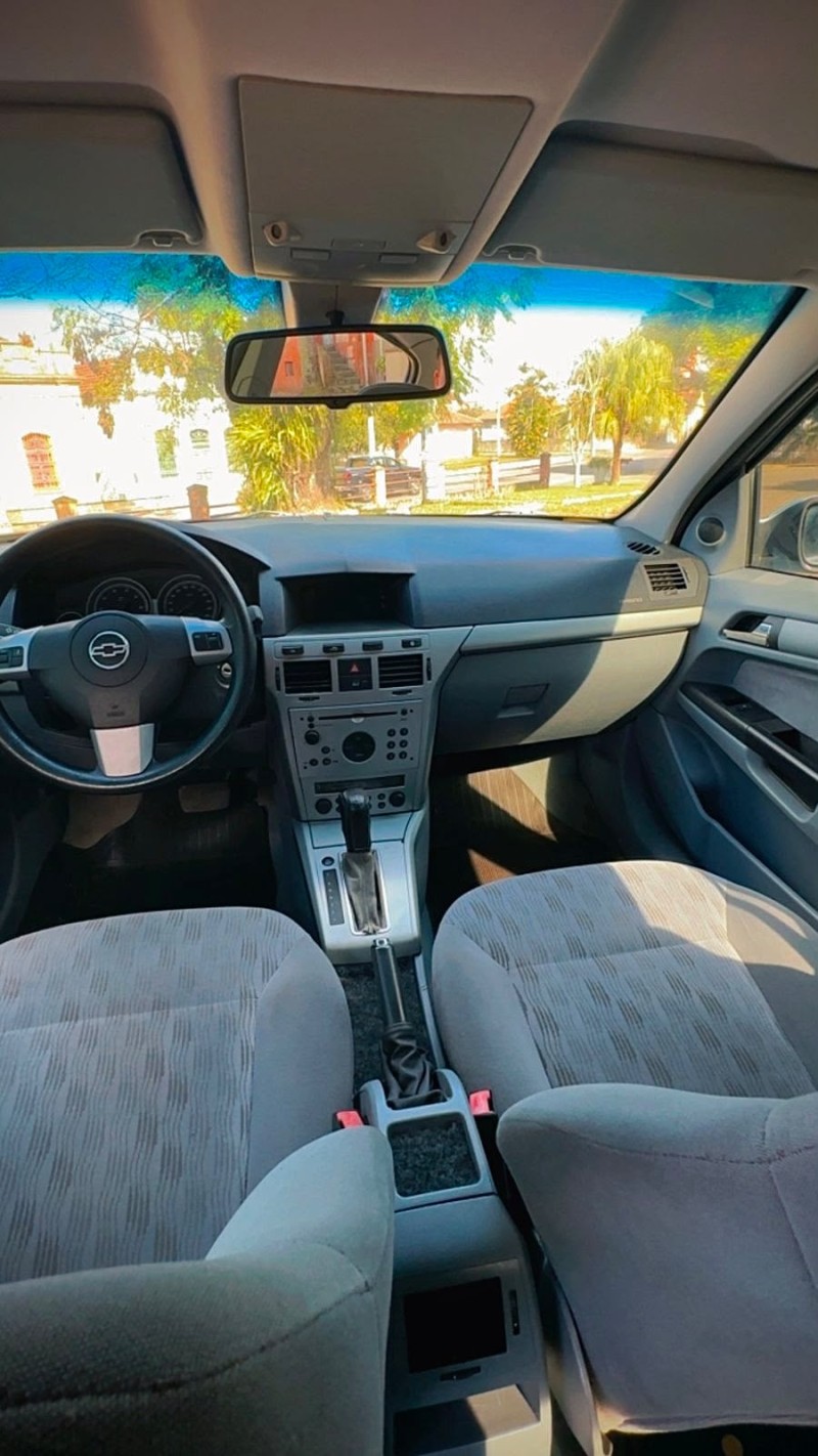 VECTRA 2.0 MPFI ELEGANCE 8V FLEX 4P AUTOMÁTICO - 2006 - SãO SEBASTIãO DO CAí