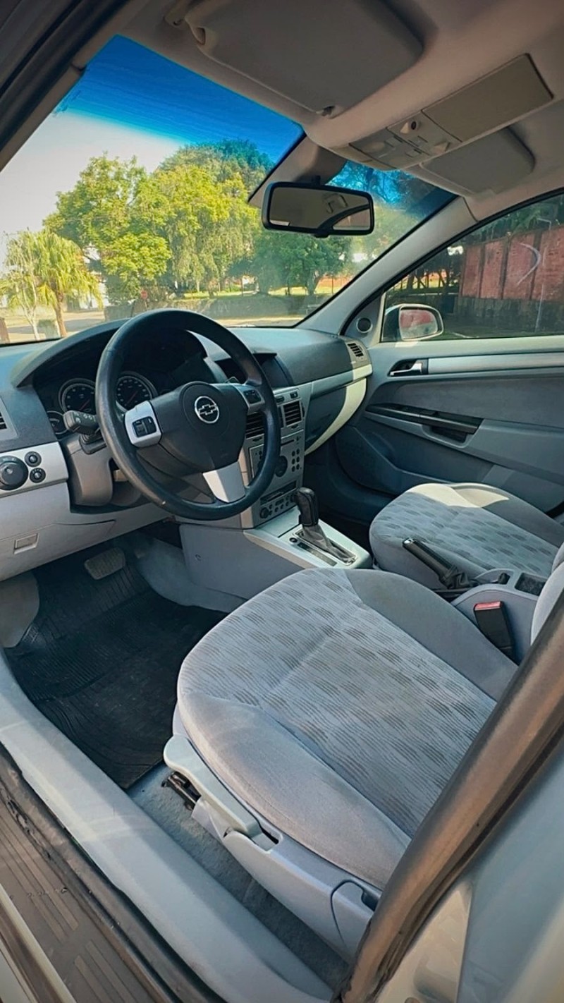 VECTRA 2.0 MPFI ELEGANCE 8V FLEX 4P AUTOMÁTICO - 2006 - SãO SEBASTIãO DO CAí