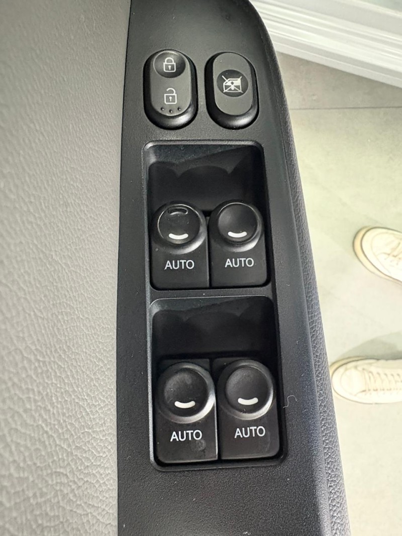 HB20 1.6 PREMIUM 16V FLEX 4P AUTOMÁTICO - 2015 - FARROUPILHA