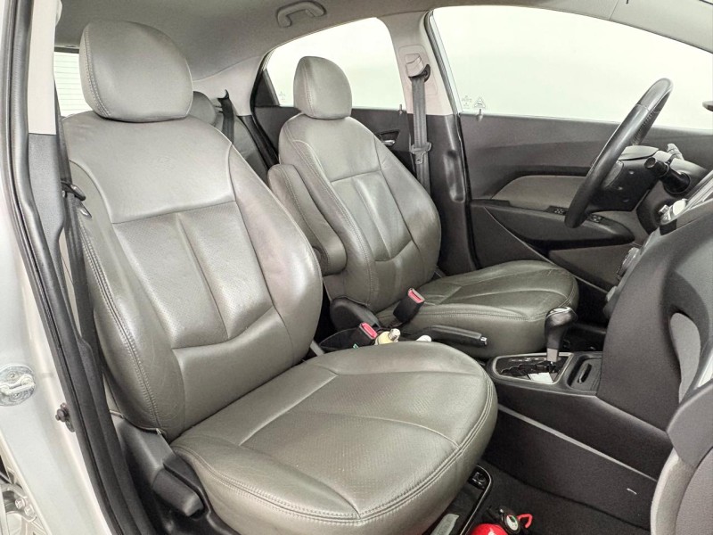 HB20 1.6 PREMIUM 16V FLEX 4P AUTOMÁTICO - 2015 - FARROUPILHA