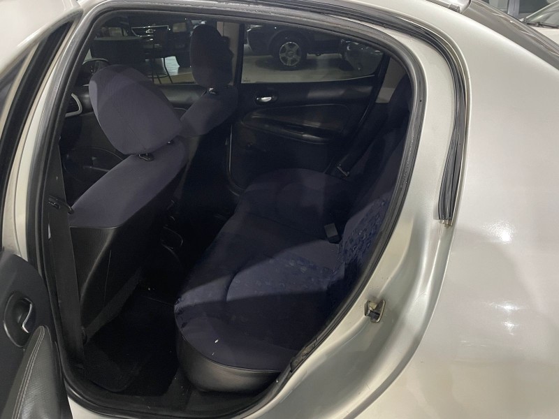 207 1.4 SEDAN XR PASSION 8V FLEX 4P MANUAL - 2011 - CAXIAS DO SUL