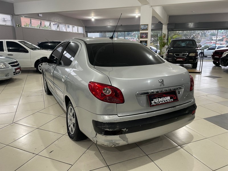 207 1.4 SEDAN XR PASSION 8V FLEX 4P MANUAL - 2011 - CAXIAS DO SUL