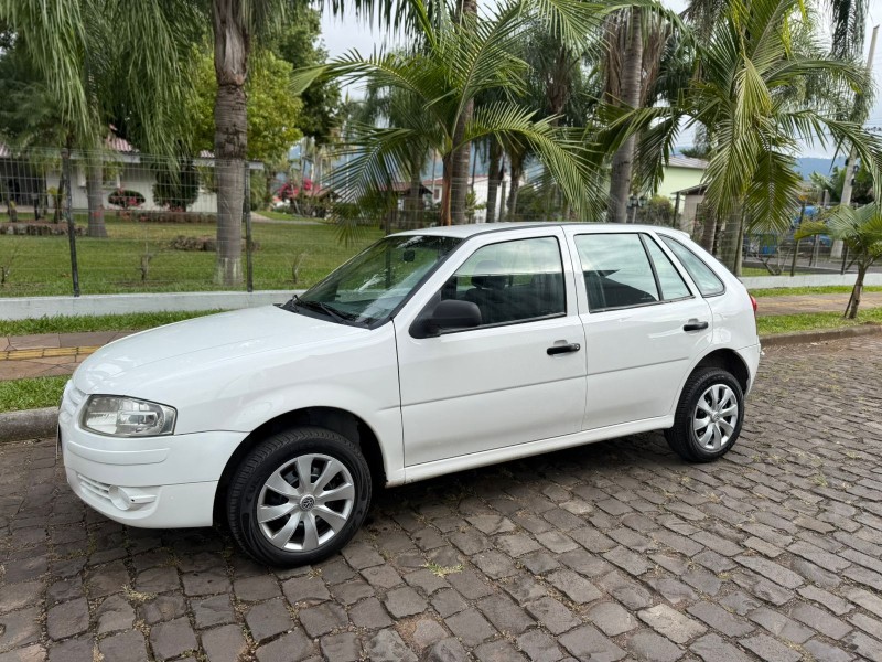 GOL 1.0 MI 8V FLEX 4P MANUAL G.IV - 2012 - FELIZ