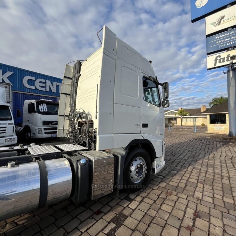 FH 460 GLOBETROTTER 6X2 - 2013 - VACARIA