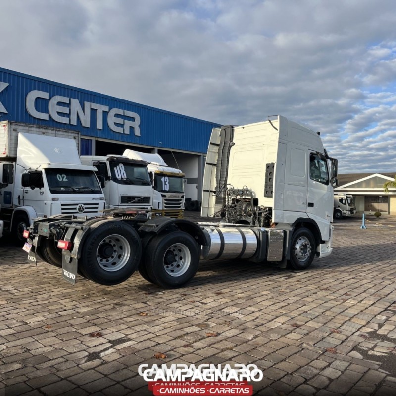 FH 460 GLOBETROTTER 6X2 - 2013 - VACARIA