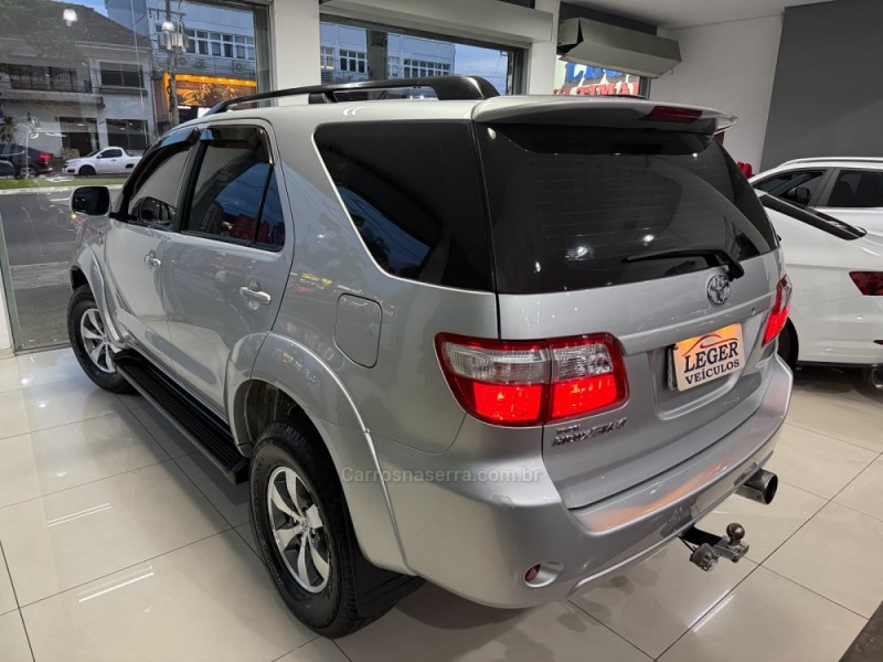 HILUX SW4 2.7 SR 4X2 16V FLEX 4P MANUAL - 2009 - SãO LEOPOLDO