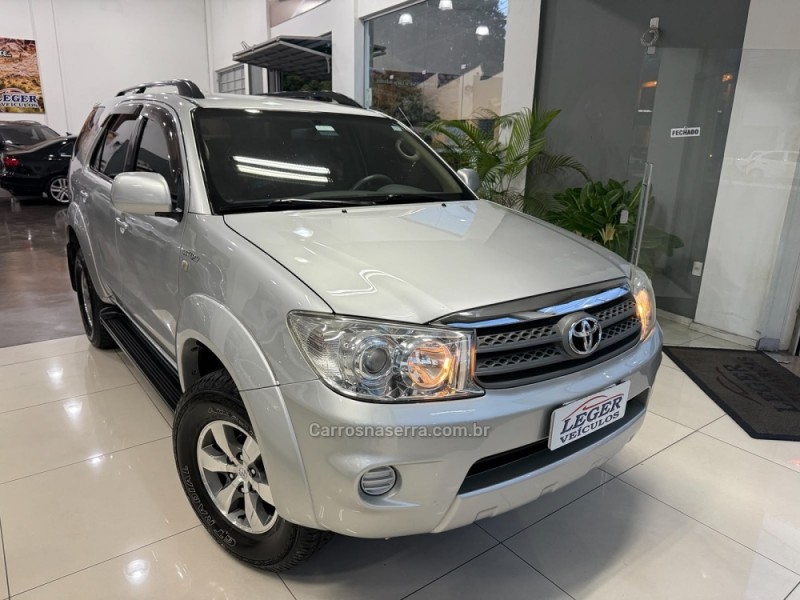HILUX SW4 2.7 SR 4X2 16V FLEX 4P MANUAL - 2009 - SãO LEOPOLDO