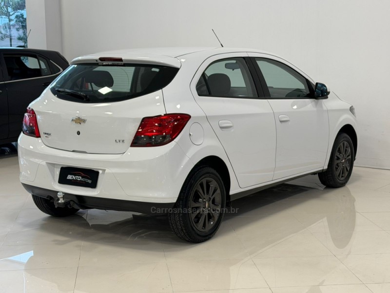 ONIX 1.4 MPFI LTZ 8V FLEX 4P AUTOMÁTICO - 2015 - BENTO GONçALVES