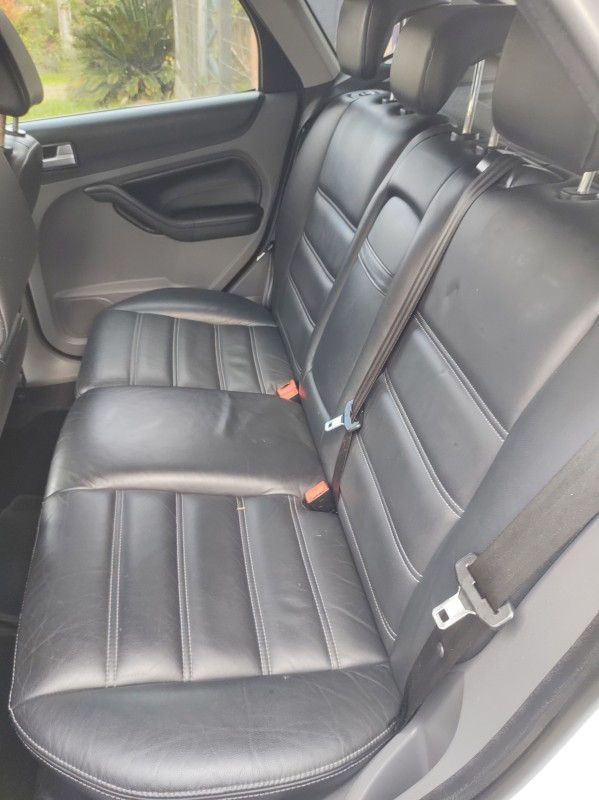 FOCUS 2.0 GHIA 16V FLEX 4P AUTOMÁTICO - 2011 - VALE REAL