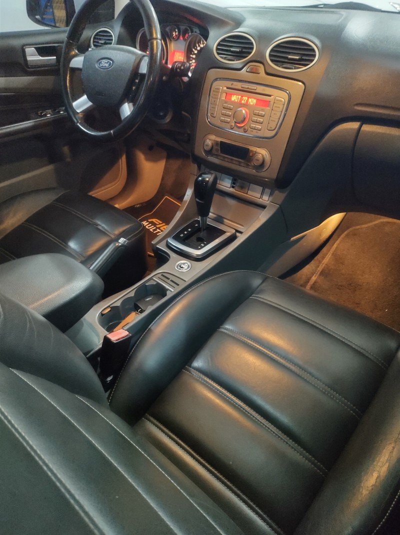 FOCUS 2.0 GHIA 16V FLEX 4P AUTOMÁTICO - 2011 - VALE REAL