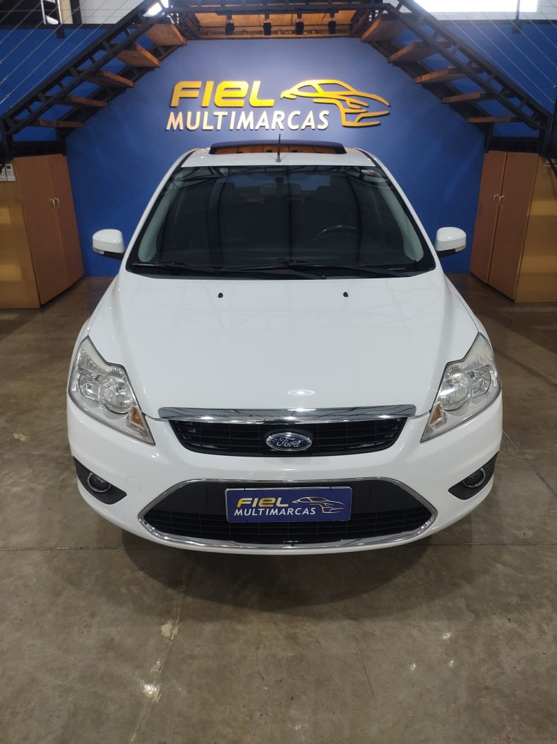 FOCUS 2.0 GHIA 16V FLEX 4P AUTOMÁTICO - 2011 - VALE REAL
