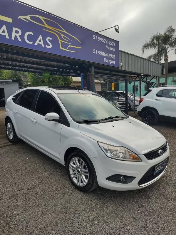 FOCUS 2.0 GHIA 16V FLEX 4P AUTOMÁTICO - 2011 - VALE REAL