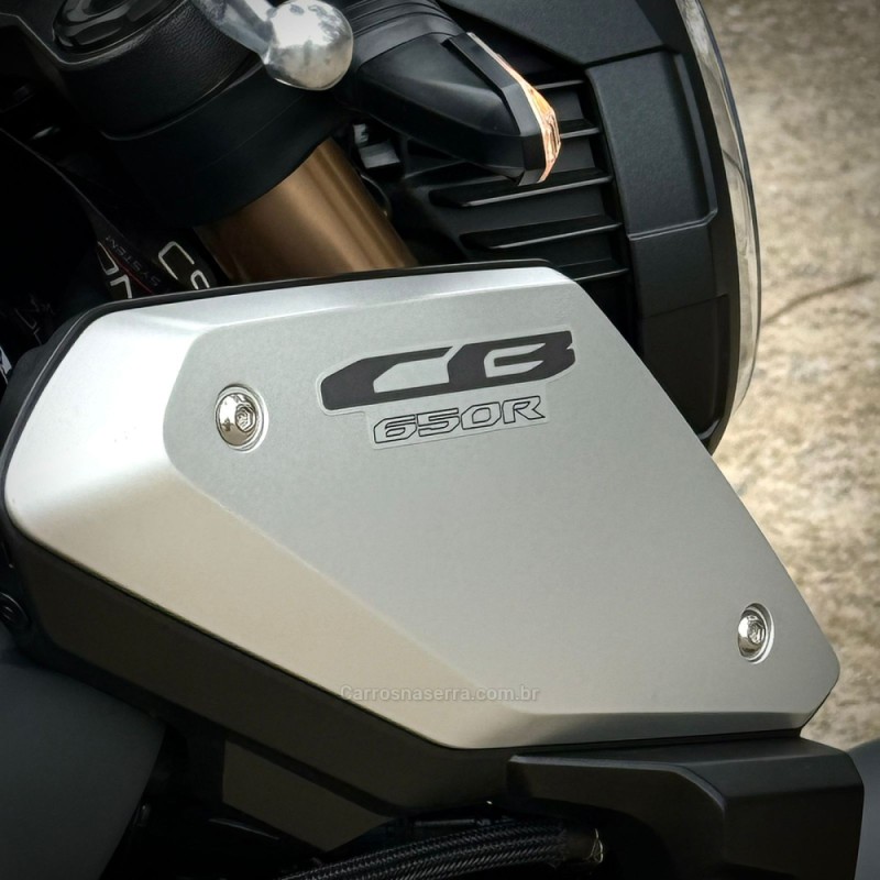 CB 650R E-CLUTCH - 2021 - ENCANTADO