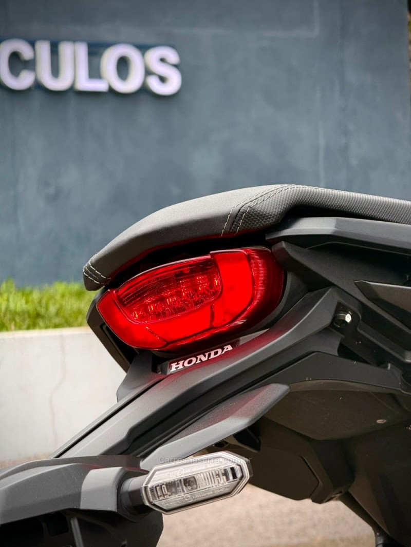 CB 650R E-CLUTCH - 2021 - ENCANTADO