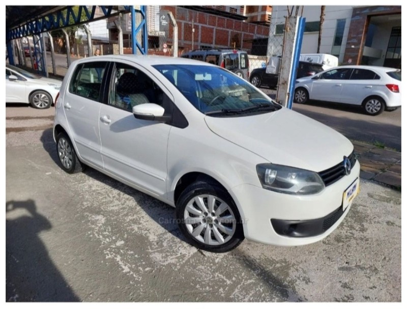 FOX 1.0 MI 8V FLEX 4P MANUAL - 2014 - BENTO GONçALVES