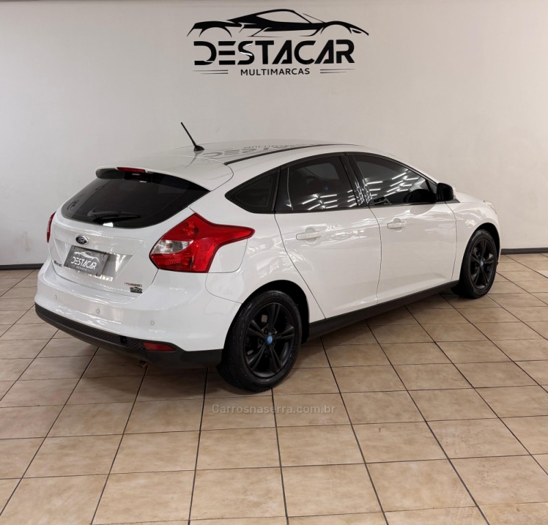 FOCUS 1.6 SE HATCH 16V FLEX 4P AUTOMÁTICO - 2015 - CAXIAS DO SUL