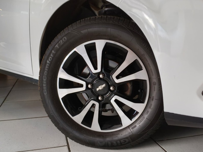 ONIX 1.4 MPFI LTZ 8V FLEX 4P MANUAL - 2016 - NOVO HAMBURGO