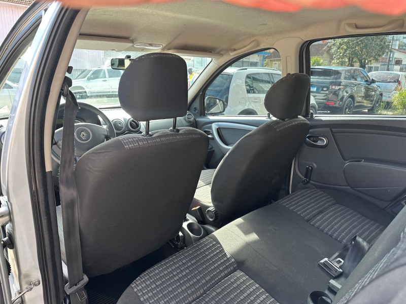 SANDERO 1.0 EXPRESSION 16V FLEX 4P MANUAL - 2014 - CAXIAS DO SUL