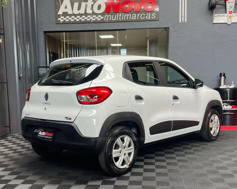 KWID 1.0 12V SCE FLEX ZEN MANUAL - 2018 - VACARIA
