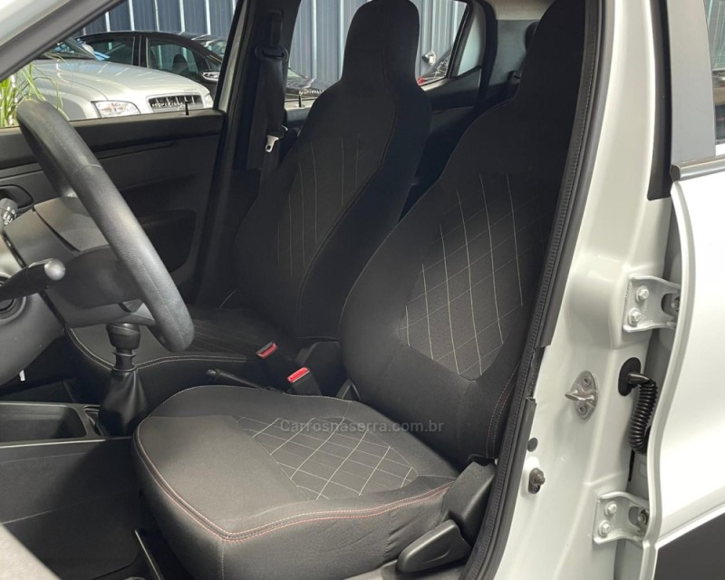 KWID 1.0 12V SCE FLEX ZEN MANUAL - 2018 - VACARIA