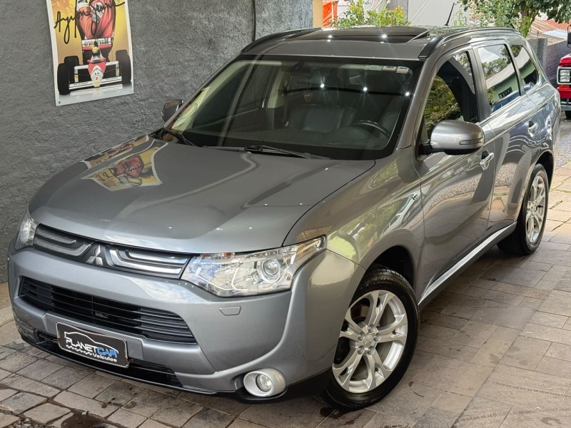 outlander 3.0 gt 4x4 v6 24v gasolina 4p automatico 2015 farroupilha