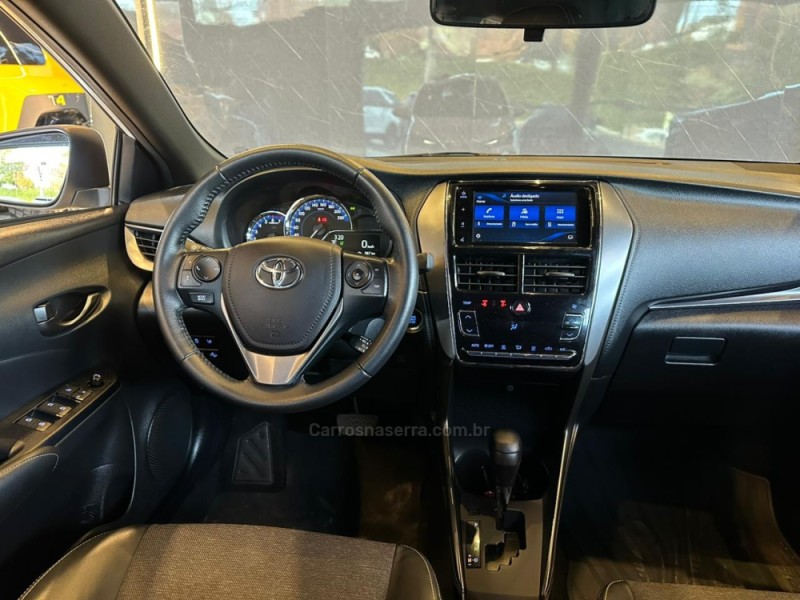 YARIS 1.5 XS 16V FLEX 4P AUTOMÁTICO - 2023 - CAXIAS DO SUL