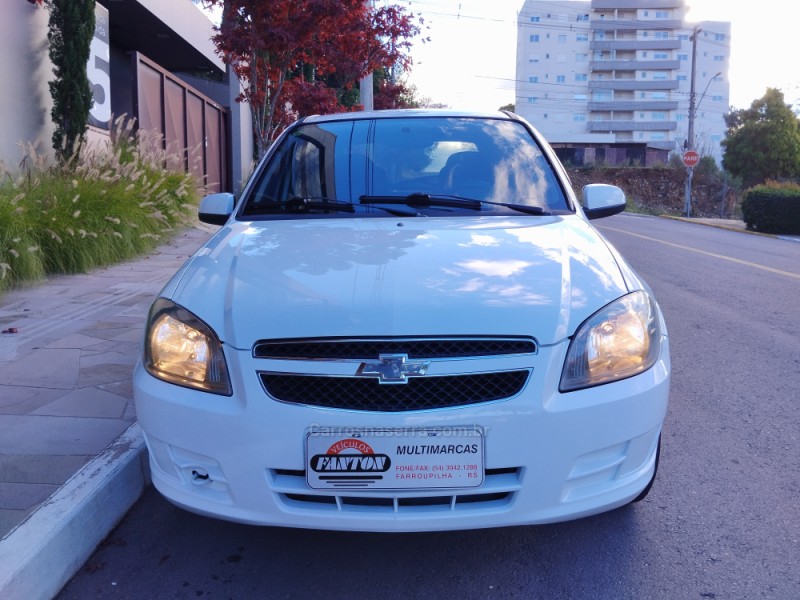 CELTA 1.0 MPFI LT 8V FLEX 4P MANUAL - 2014 - FARROUPILHA