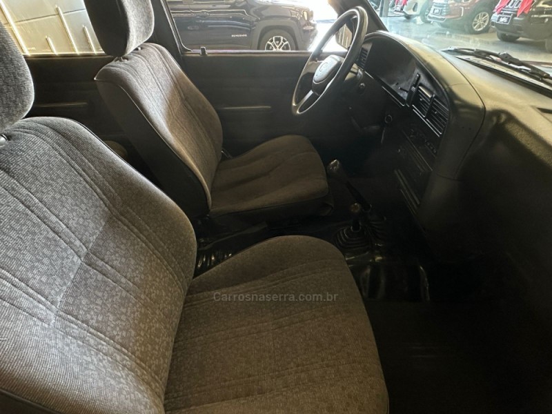 HILUX 3.0 4X4 8V DIESEL 4P MANUAL - 2005 - SAPIRANGA