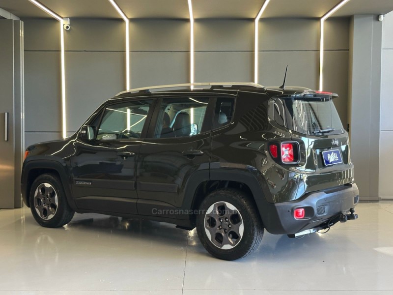 RENEGADE 1.8 16V FLEX 4P MANUAL - 2018 - SAPIRANGA