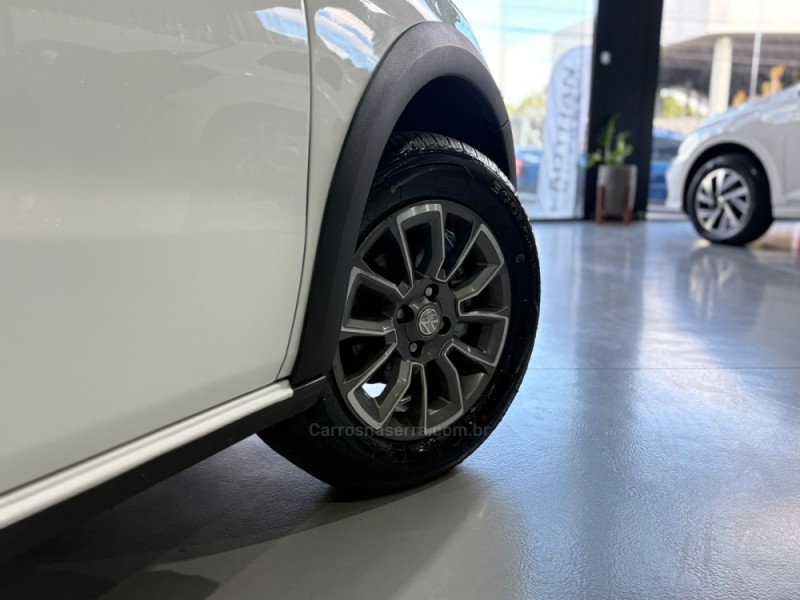 SAVEIRO 1.6 MI TRENDLINE CE 8V FLEX 2P MANUAL - 2015 - NOVO HAMBURGO